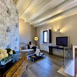 suite 2519